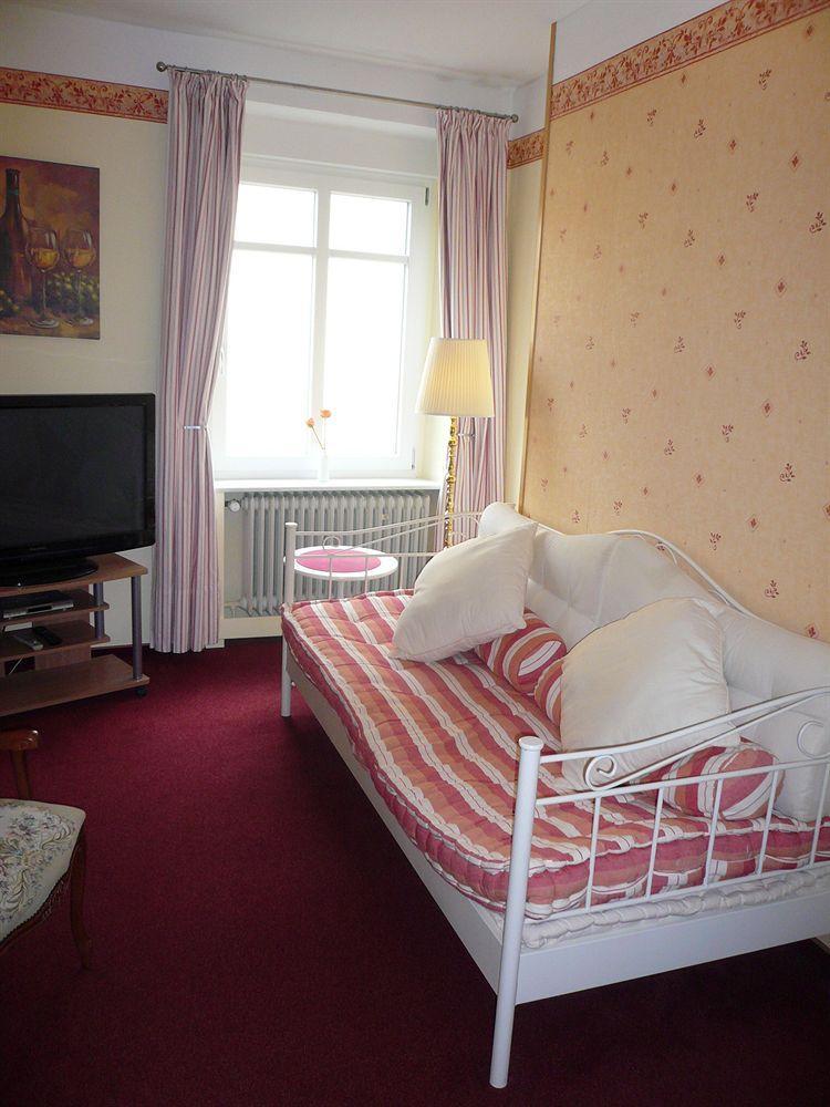 Mosel-Landhaus Am Moselufer B&B Briedern Ngoại thất bức ảnh